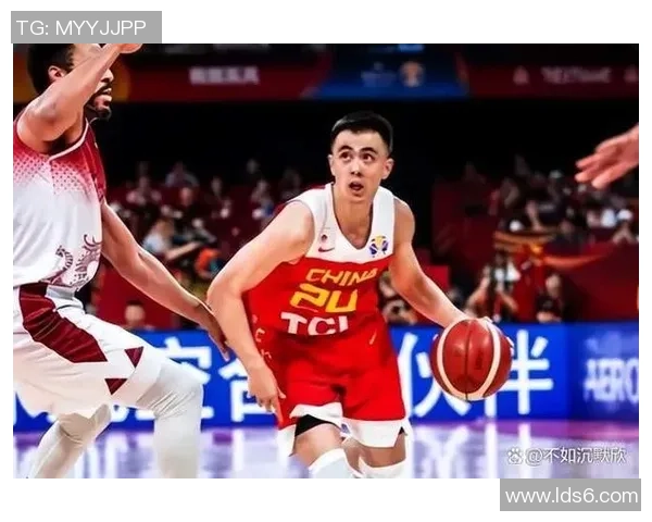 武汉篮球队反击战术解析:从深度分析看球队的崛起之路 武汉篮球队反击战术解析:从深度分析看球队的崛起之路